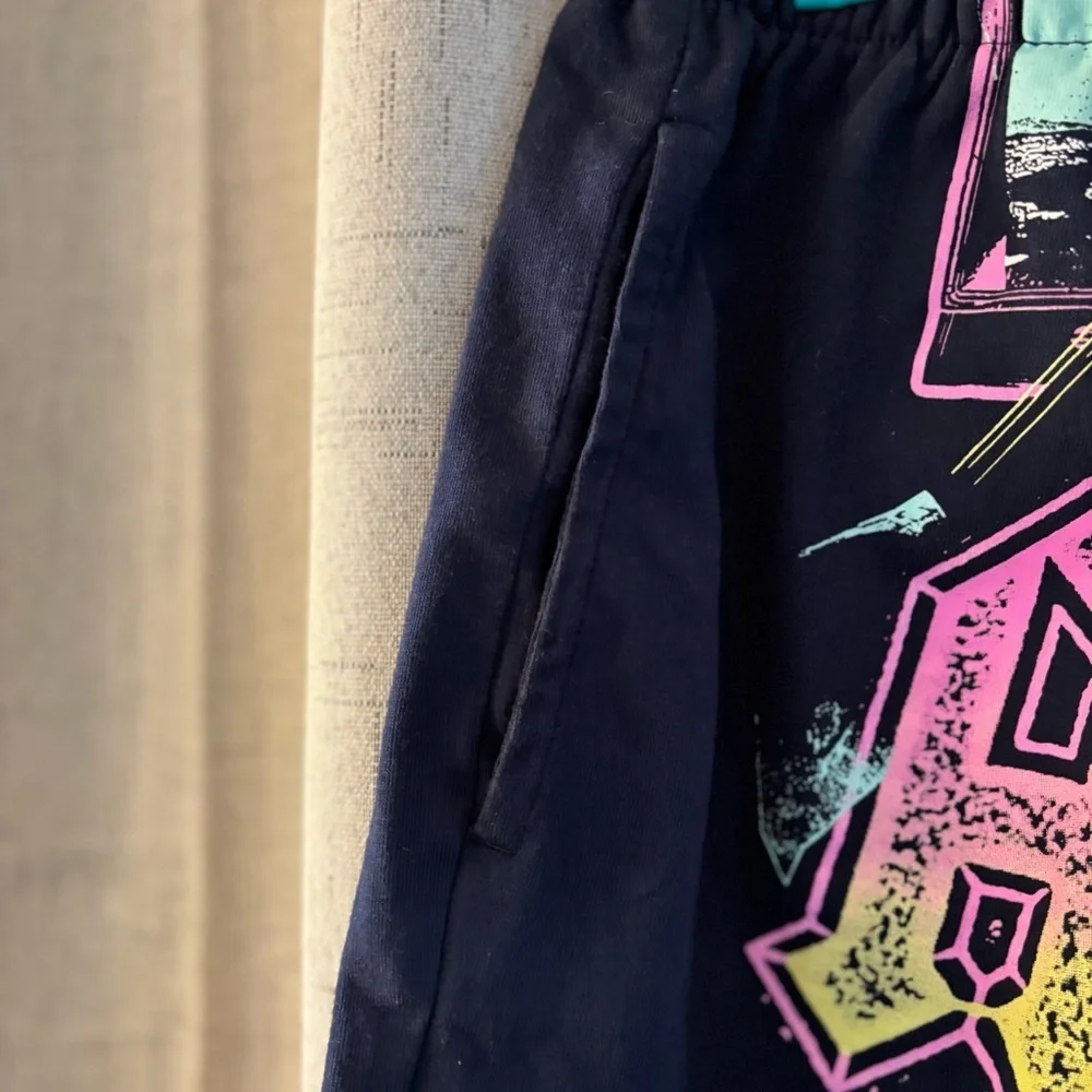 AC/DC Music Band Women’s Graphic Shorts. Size L. Navy with pink‎ multicolored.
